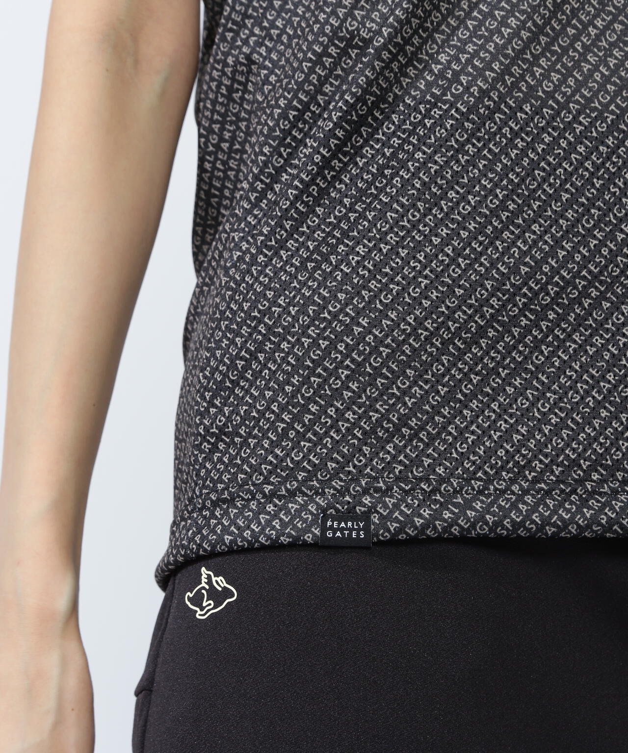 KAZEメッシュ半袖ハイネックカットソー <ロゴバイヤスボーダー柄>