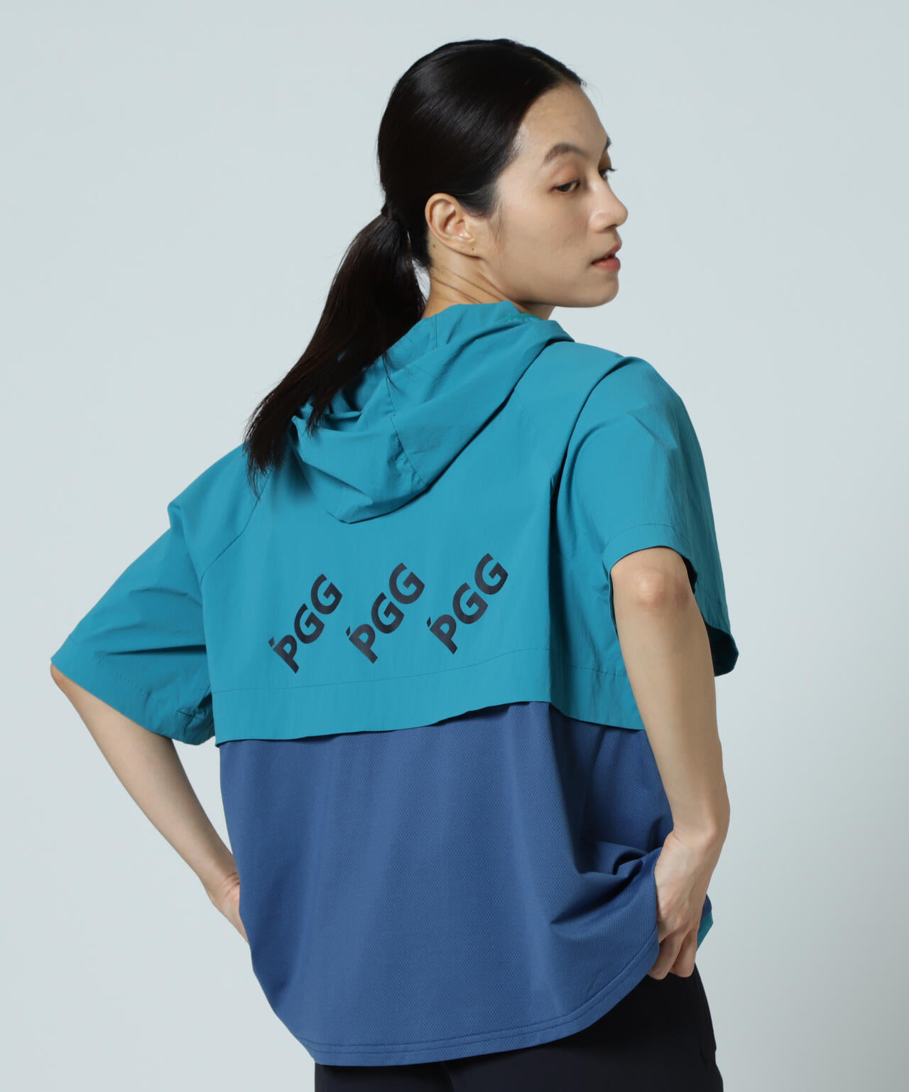 【PGG】【直営店舗&公式オンライン限定】Nyストレッチリップストップ半袖フーディプルオーバー (LADIES)