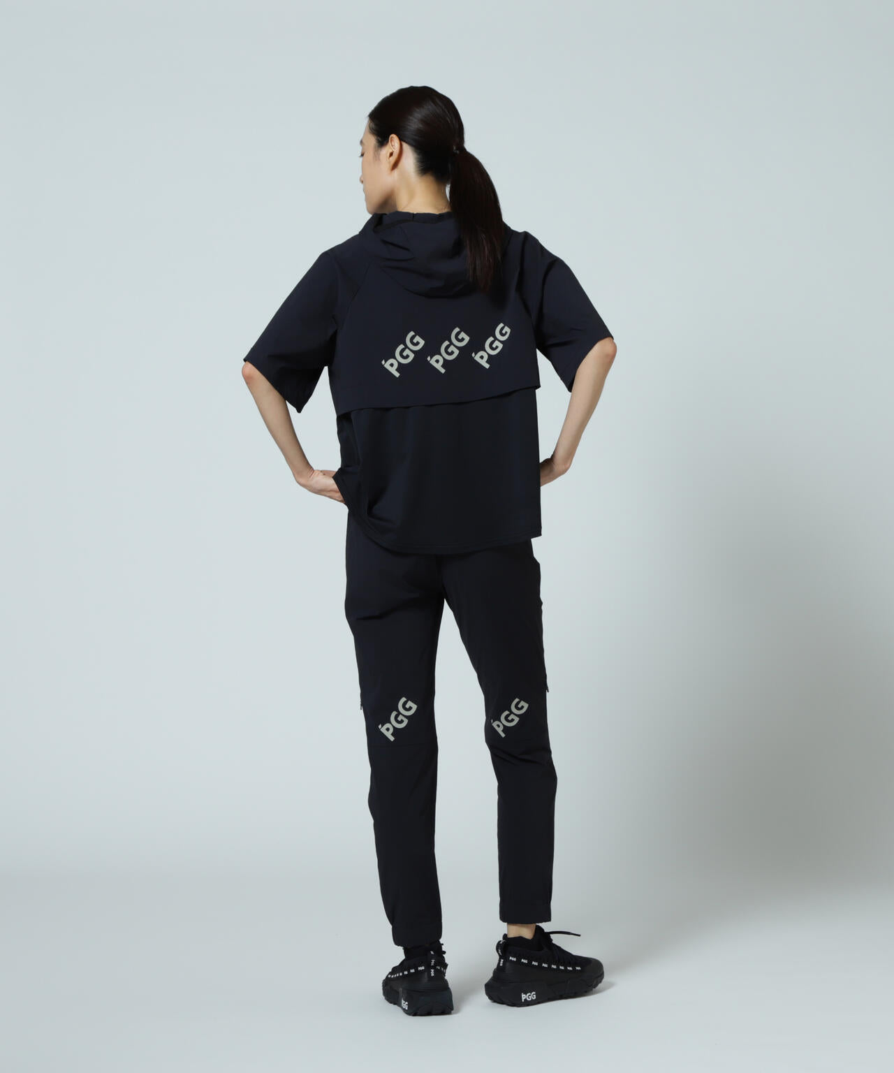 【PGG】【直営店舗&公式オンライン限定】Nyストレッチリップストップ半袖フーディプルオーバー (LADIES)