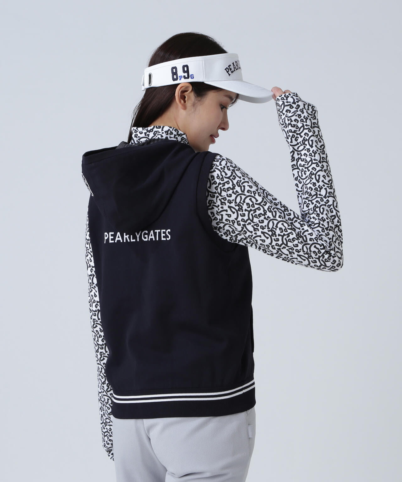 ジャガードリバーシブル フルジップフーディニットベスト