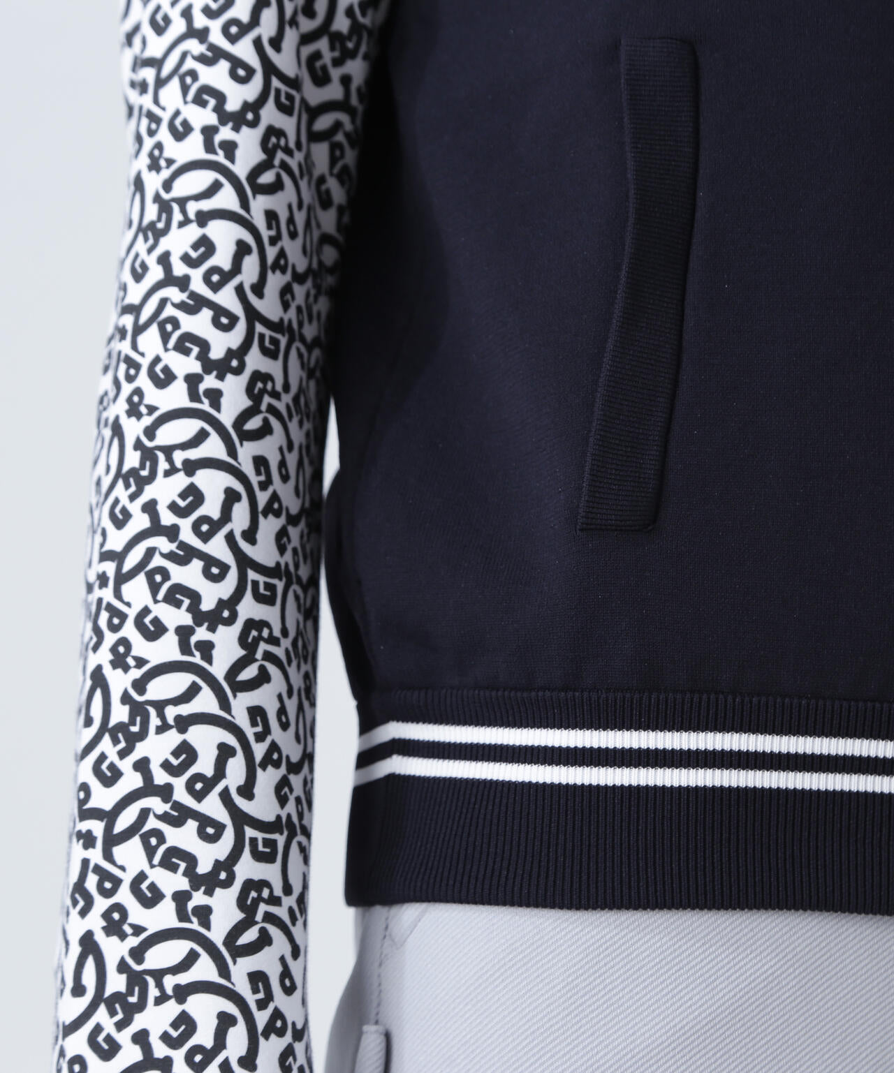 ジャガードリバーシブル フルジップフーディニットベスト