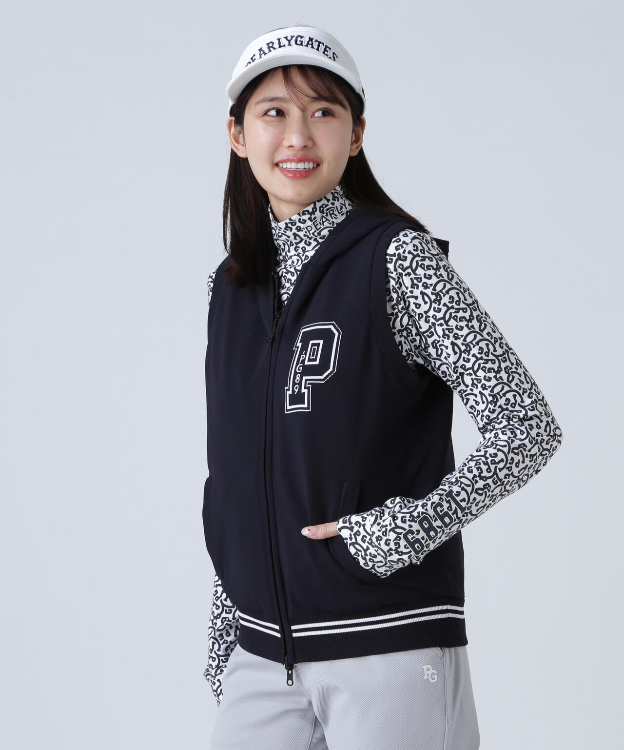 ジャガードリバーシブル フルジップフーディニットベスト