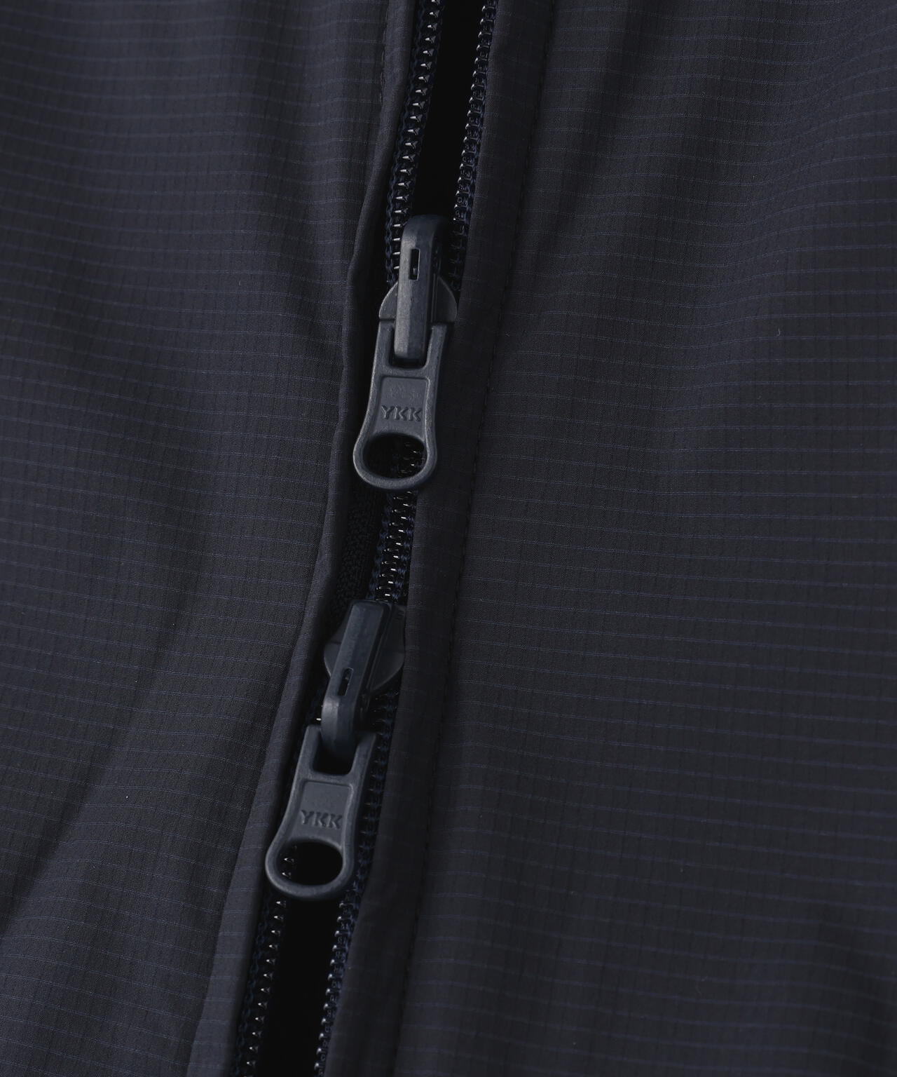 Nyストレッチリップストップ×超カルイシ中綿リバーシブルスタンドブルゾン