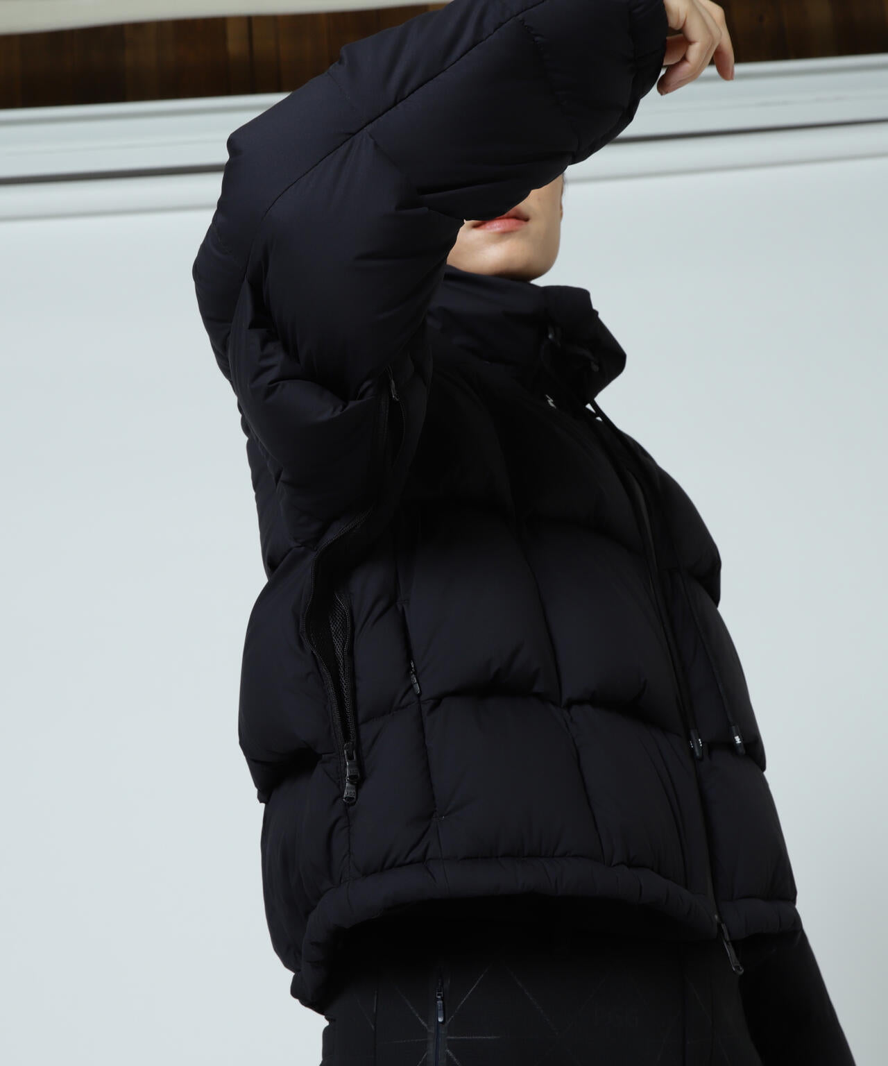 【PGG】【直営店舗&公式オンライン限定】NANGA×PGG Nyメカニカルストレッチダウンフーディブルゾン (LADIES)