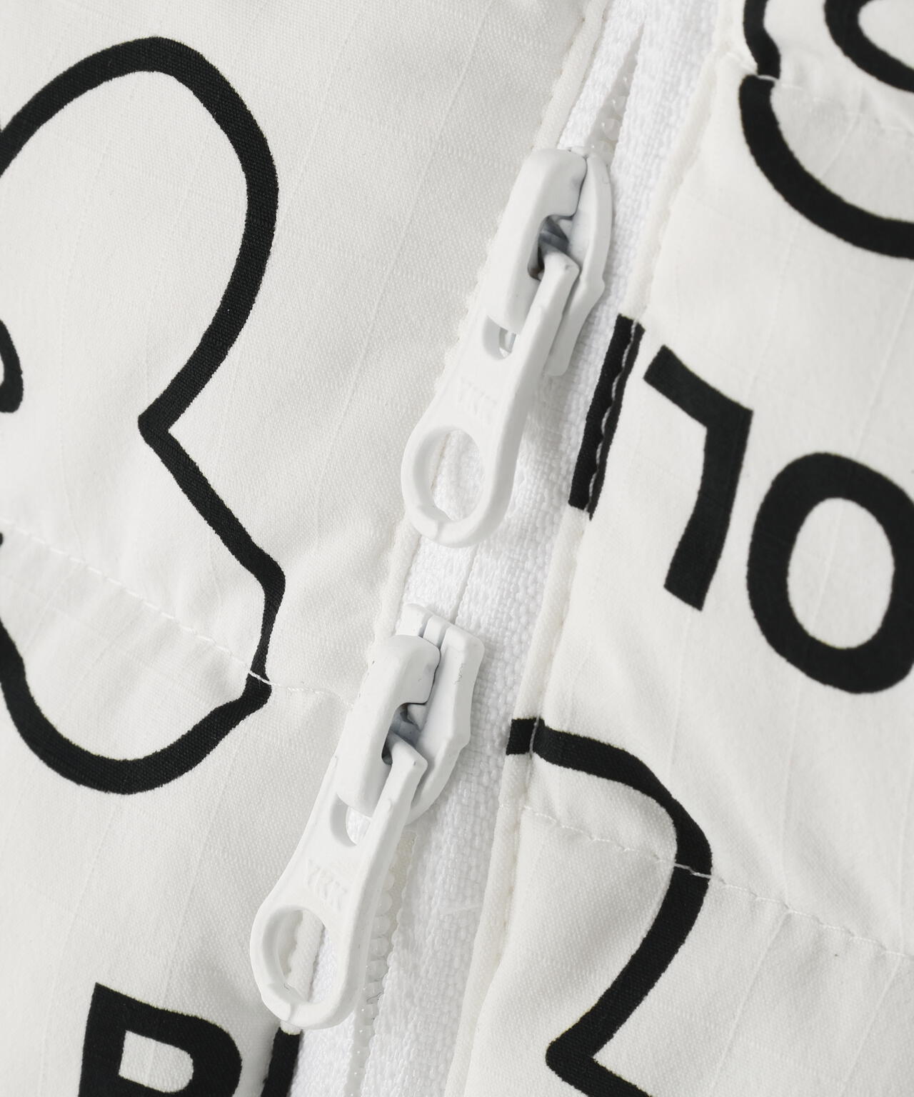 NyストレッチBIGリップストップ中綿フーディブルゾン <ストリート花柄>