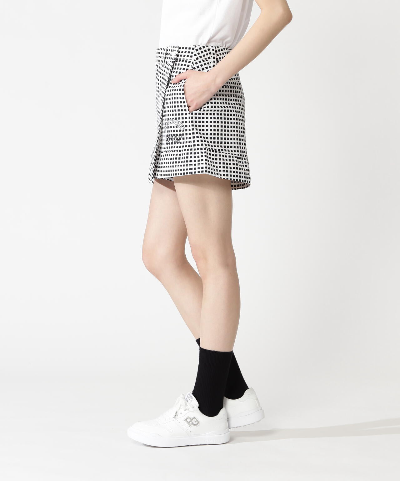 綿ライクNY/PUハイストレッチラップ風ショートパンツ