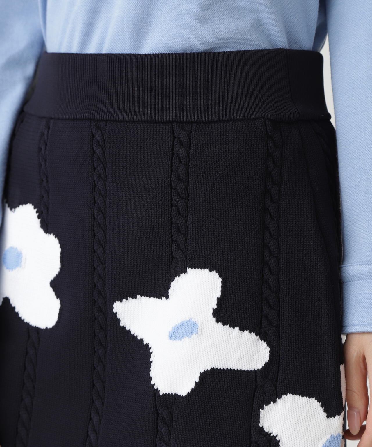 アラン柄×インターシャニットスカート <ランダム編みフラワー柄>