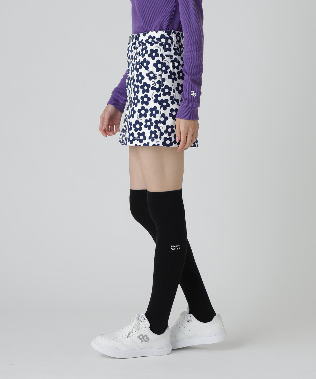 ストレッチサテン表スエードピーチスカート <フラット花柄>