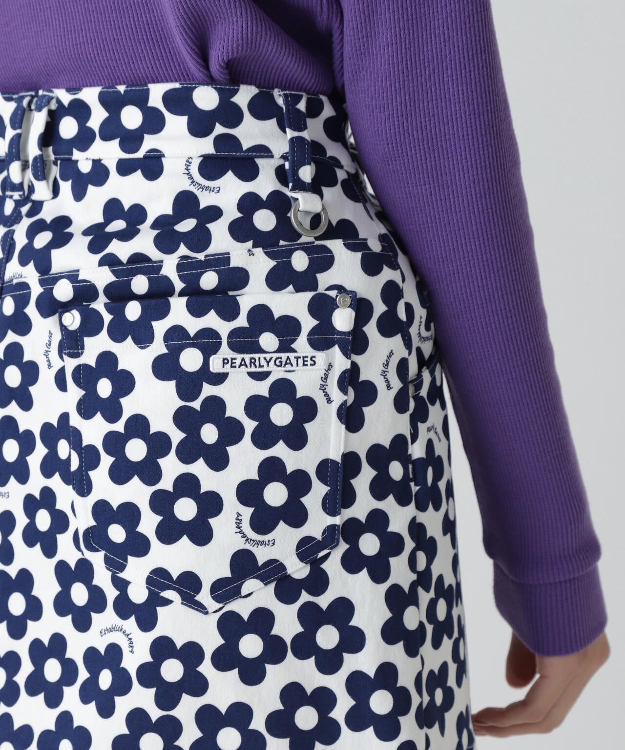 ストレッチサテン表スエードピーチスカート <フラット花柄>