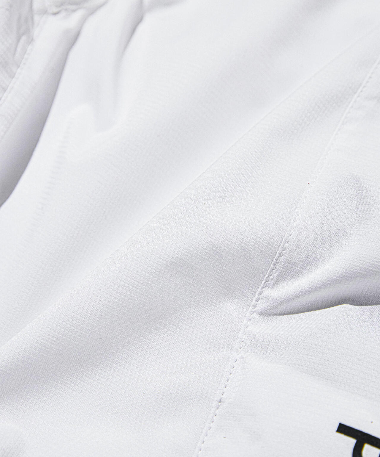 ファン&ペルチェ付きディンプルメッシュストレッチラミネート