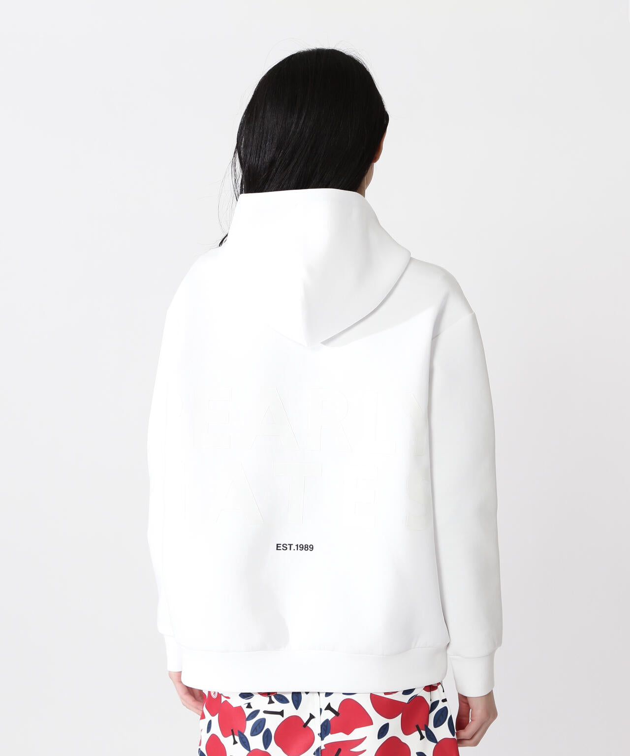 T:171cm/B:77/W:59・H:87 着用サイズ:1