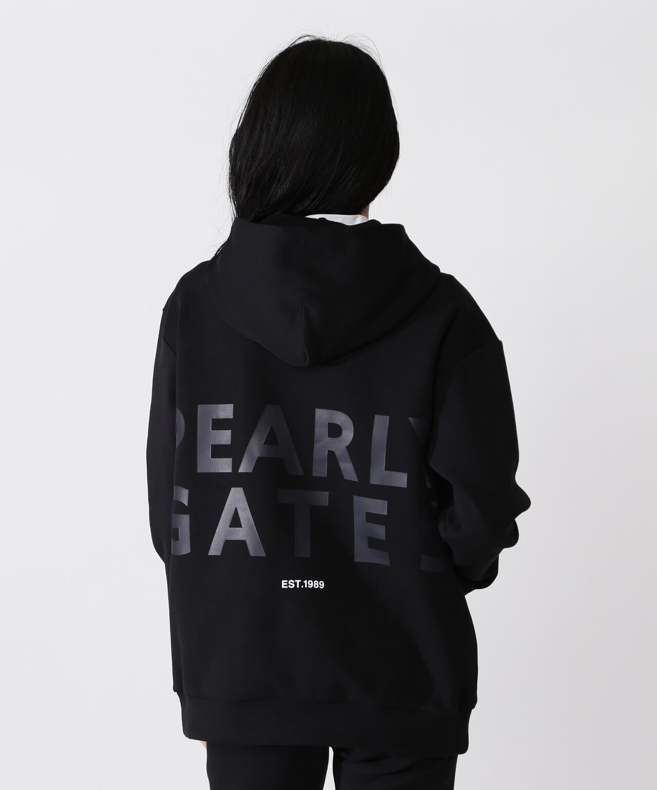 T:171cm/B:77/W:59・H:87 着用サイズ:1