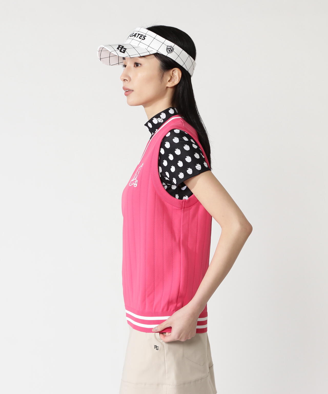 T:171cm/B:77/W:59・H:87 着用サイズ:1