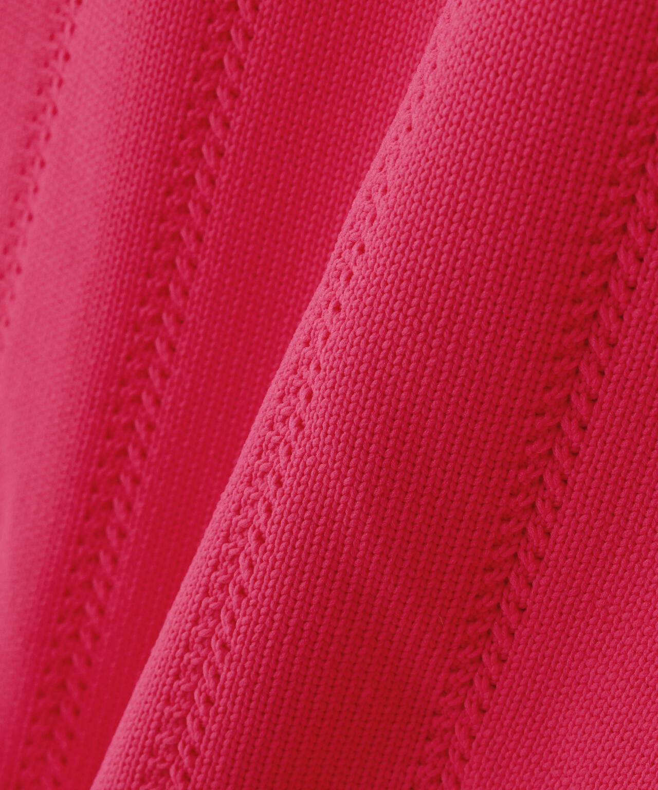 エンブレムVネックニットベストプルオーバー