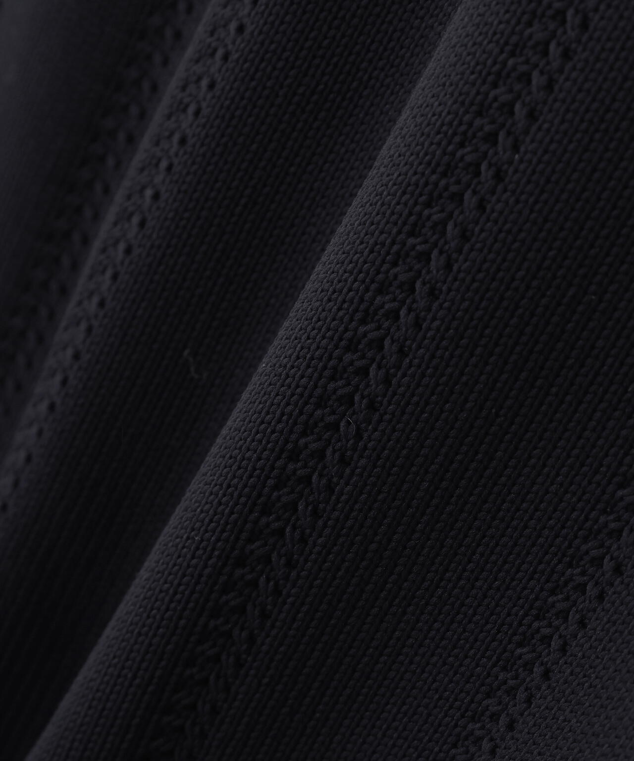 エンブレムVネックニットベストプルオーバー