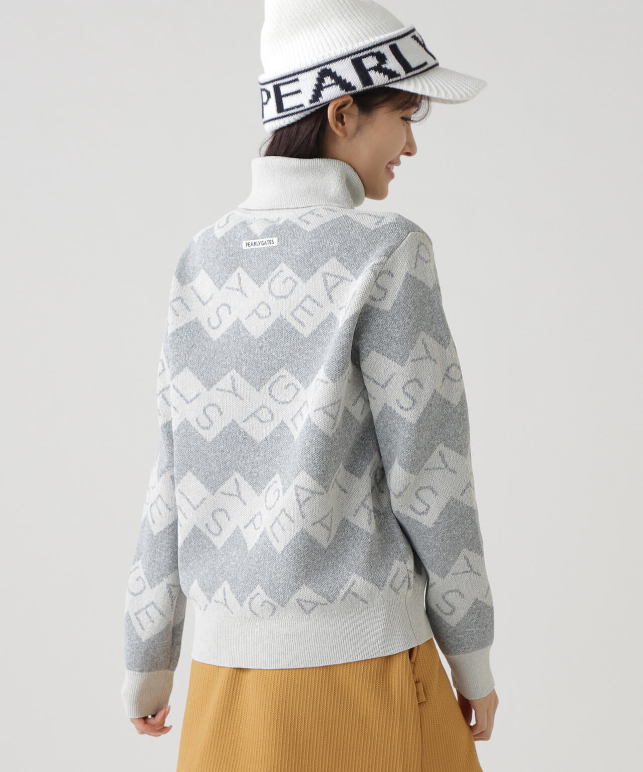 ダブルJQロゴギザボーダー柄タートルネックニットプルオーバー