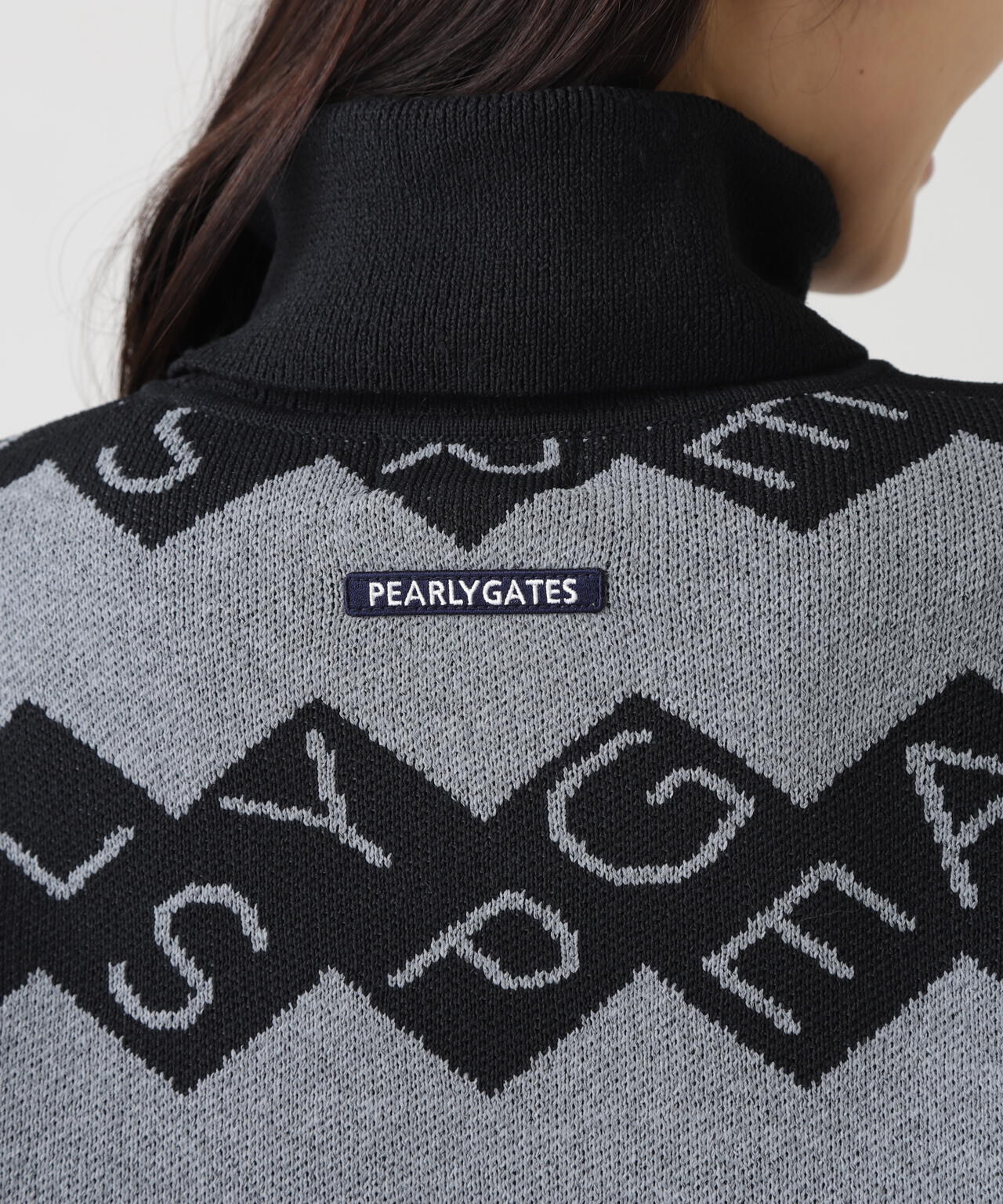 ダブルJQロゴギザボーダー柄タートルネックニットプルオーバー