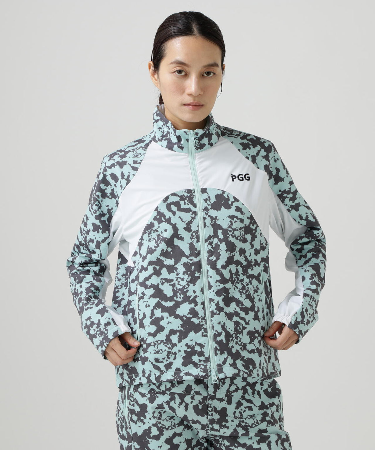 165cm/B:77cm/W:57cm/H:79cm 着用サイズ:1