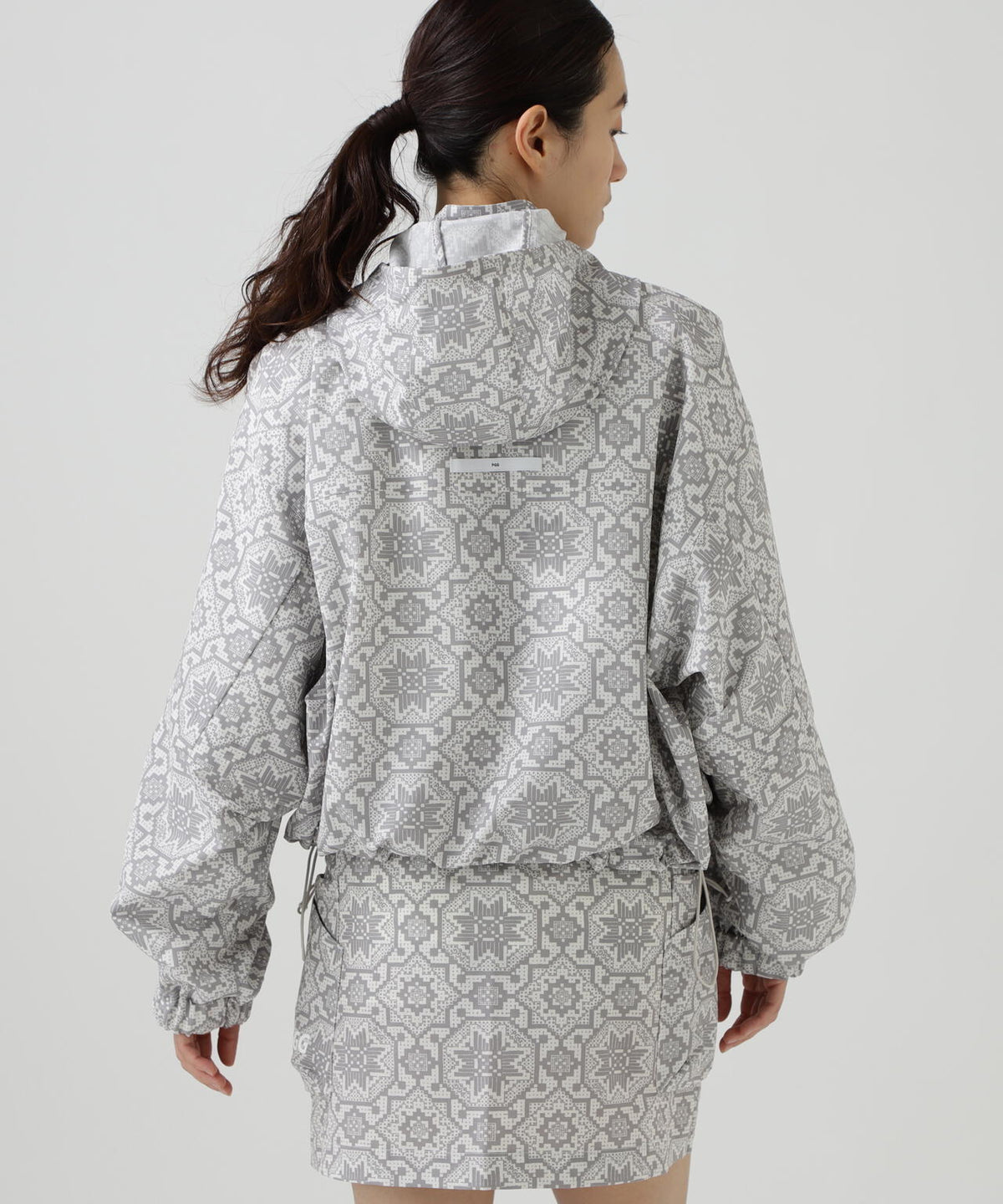 165cm/B:77cm/W:57cm/H:79cm 着用サイズ:1