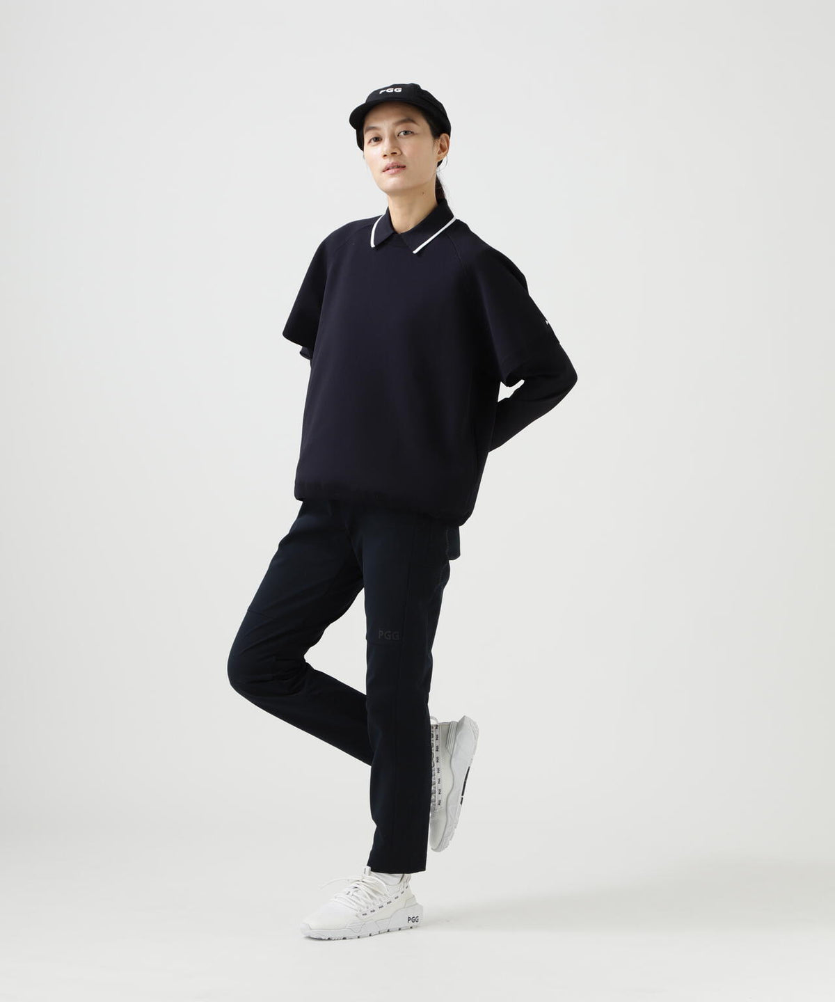 165cm/B:77cm/W:57cm/H:79cm 着用サイズ:1