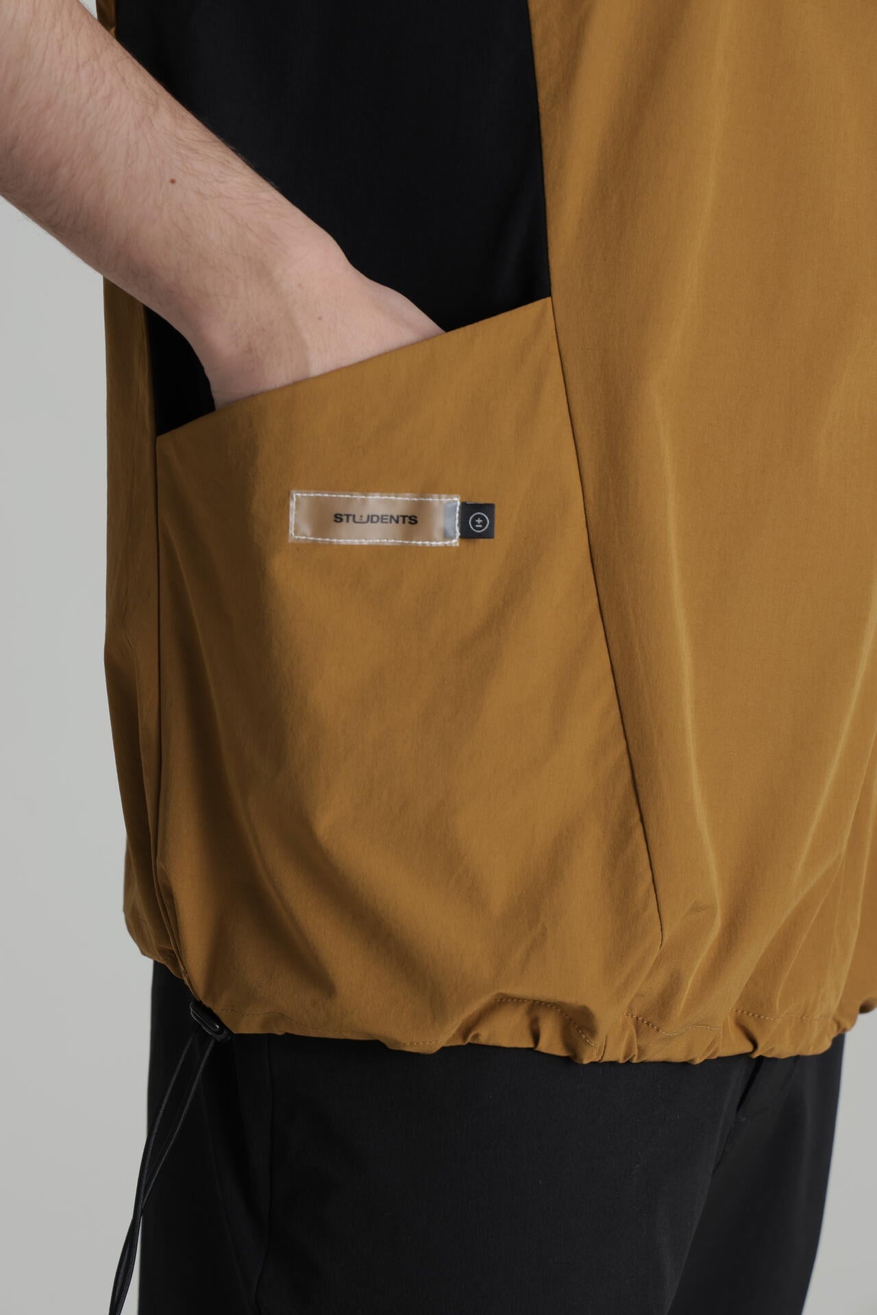 35bb73e4-1c6a-577b-9e37-2ae95c7b91e4_Image