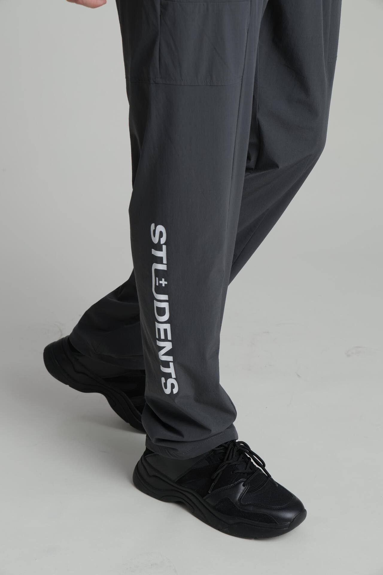 f00da4b8-ab28-5dc8-baee-87374080cd8d_Image