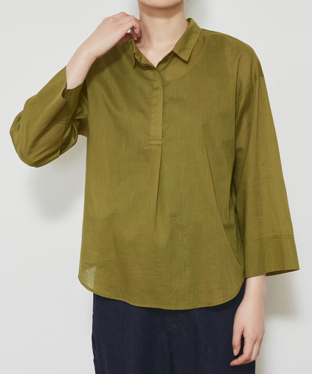 ボタニカルダイブラウス