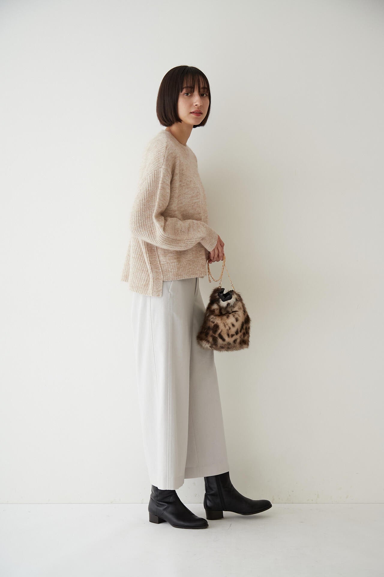 セミ梳毛ツイルパンツ(オフィシャルサイト限定”丈長めあり”)
