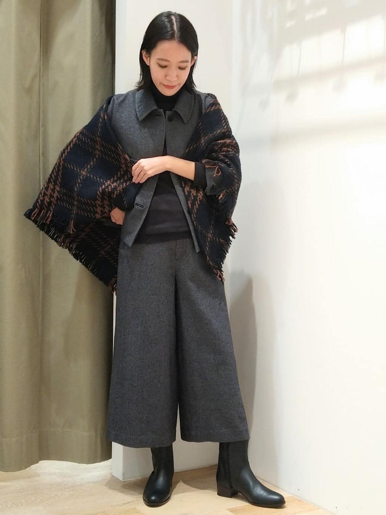 セミ梳毛ツイルパンツ(オフィシャルサイト限定”丈長めあり”)