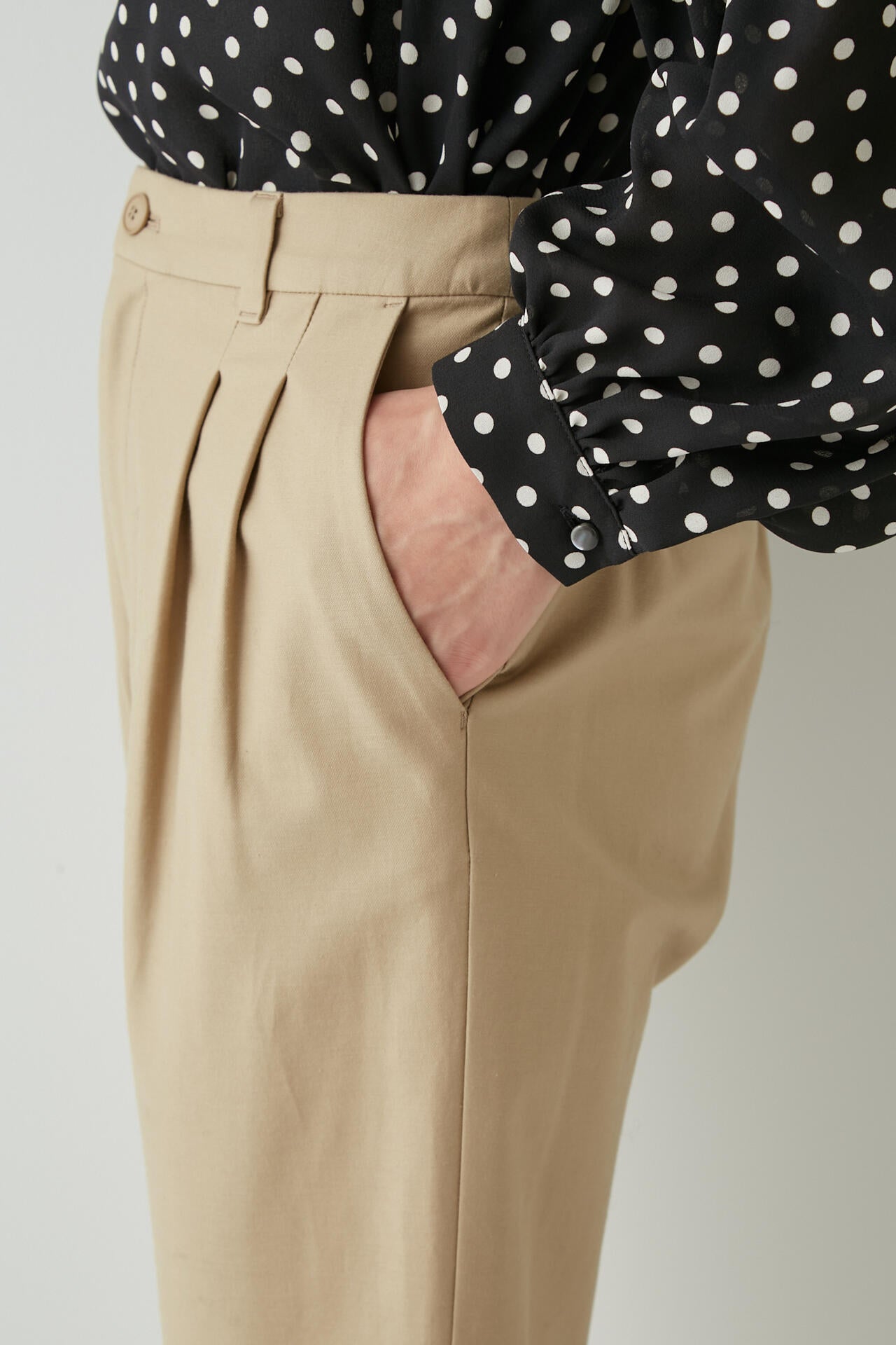 2WAYストレッチスリムテーパードパンツ
