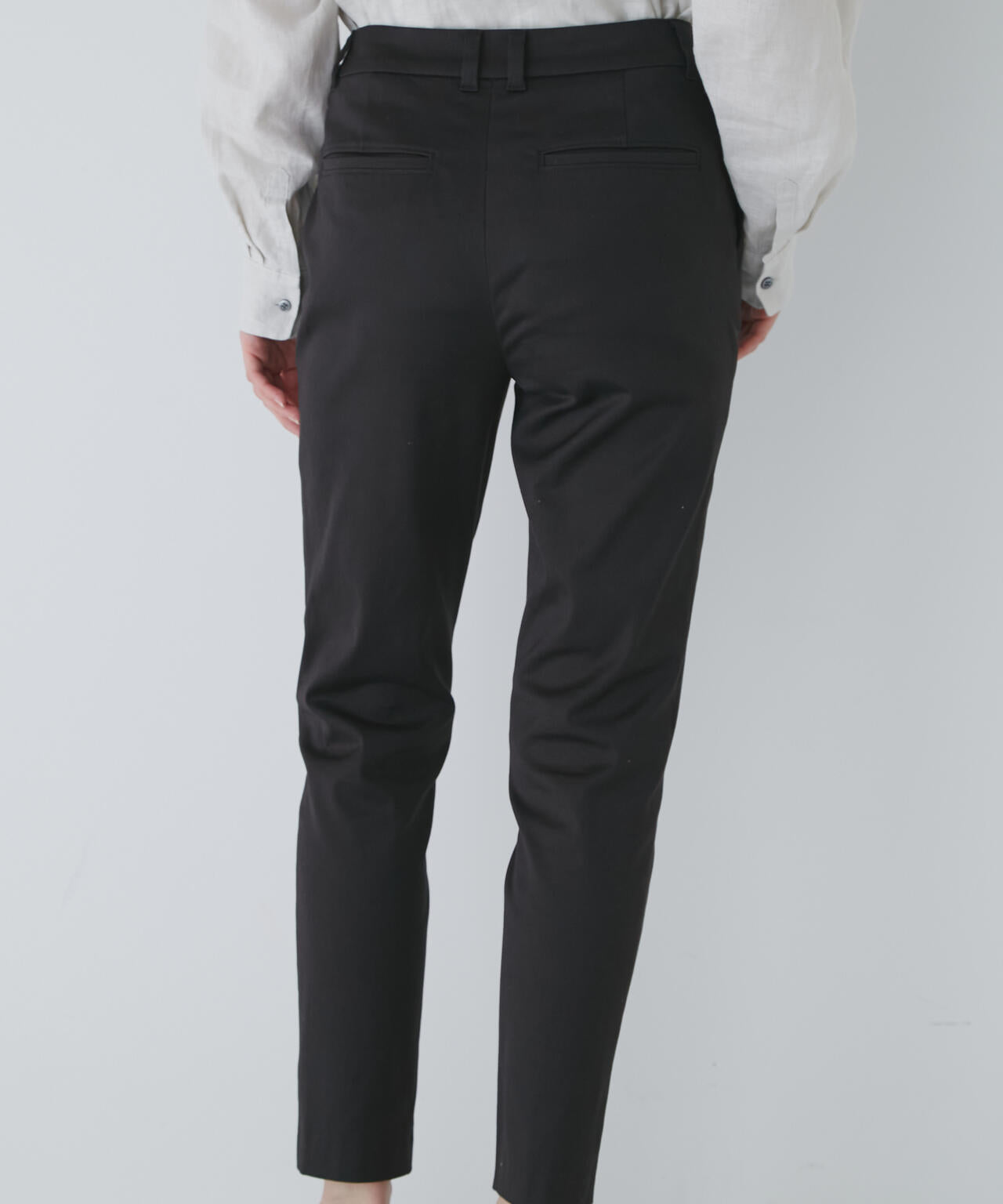 【WEB限定サイズ】サテンストレッチスリムパンツ