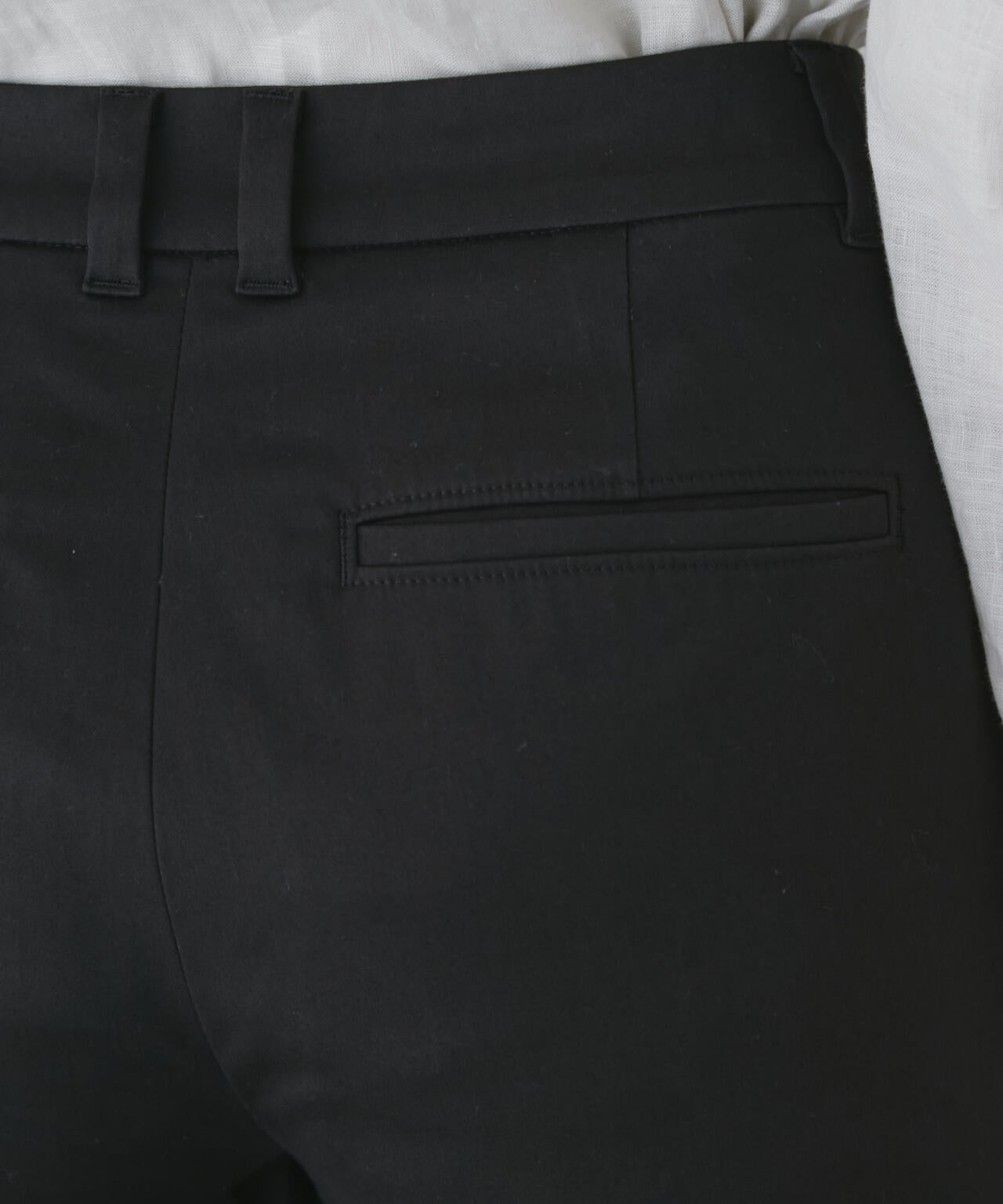 【WEB限定サイズ】サテンストレッチスリムパンツ