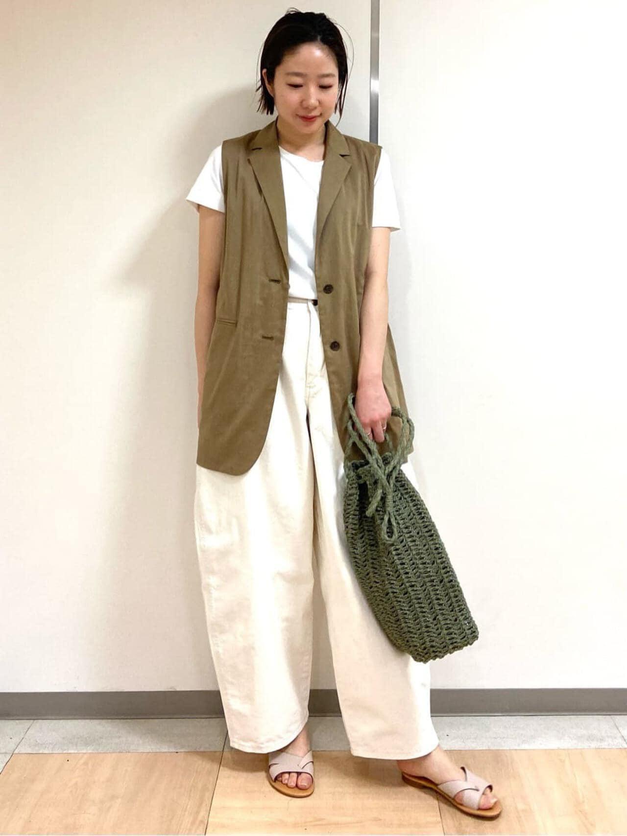 2ef9fc83-d754-5283-8ad1-0275e36e9b06_Image