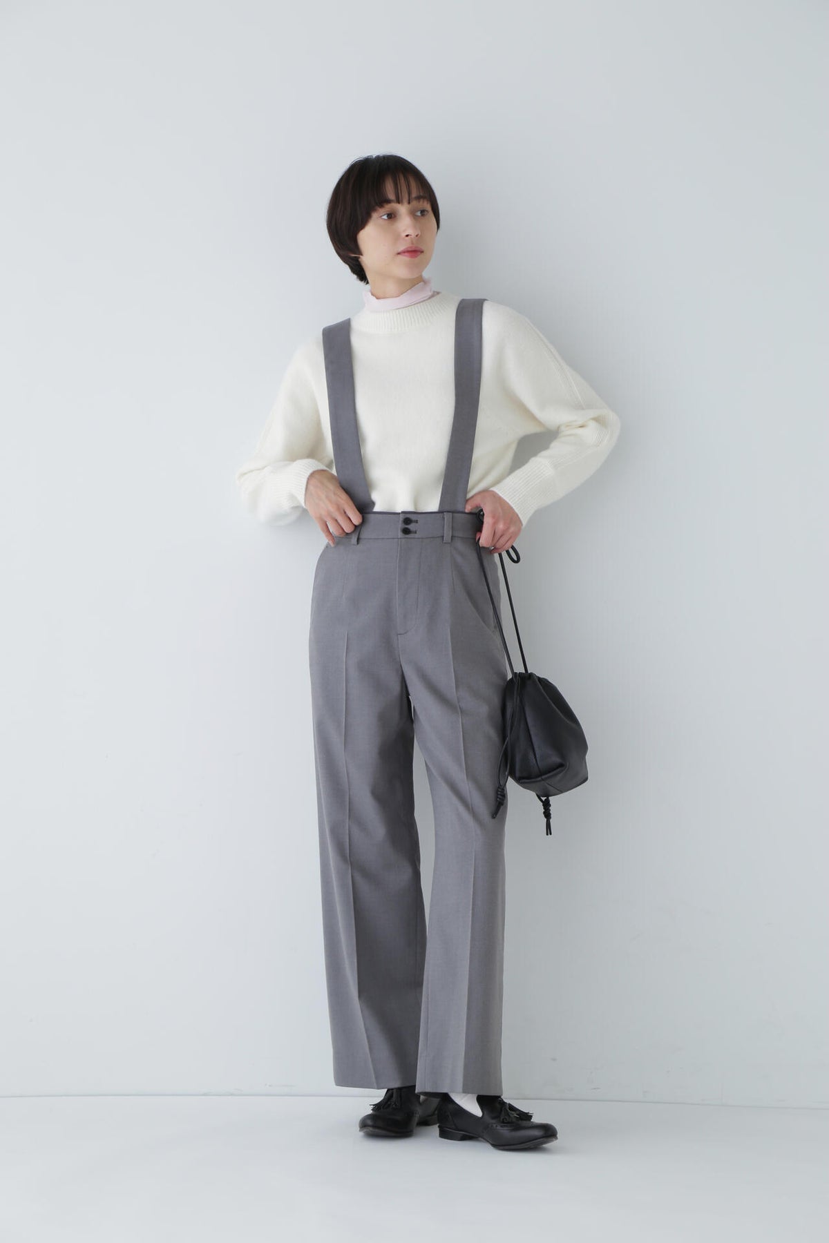 ストレッチツイル吊り付きパンツ