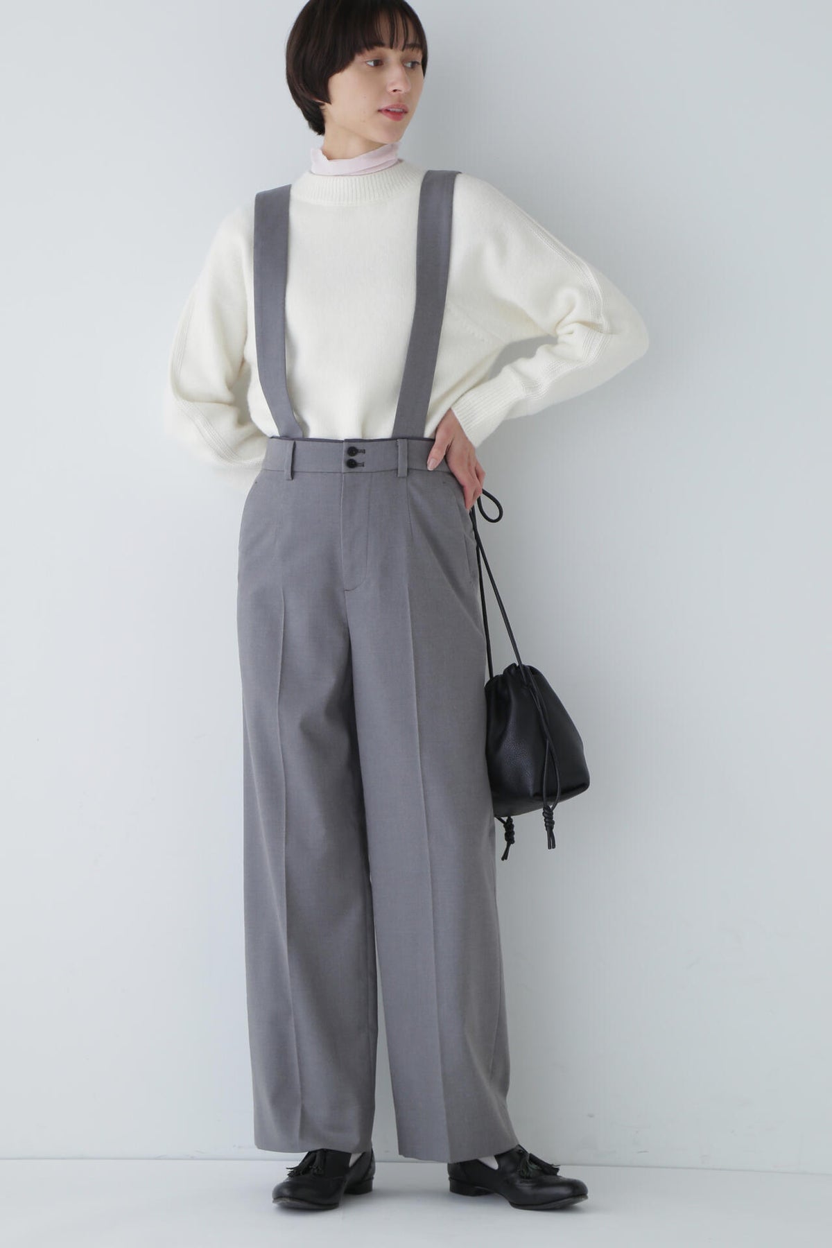 ストレッチツイル吊り付きパンツ