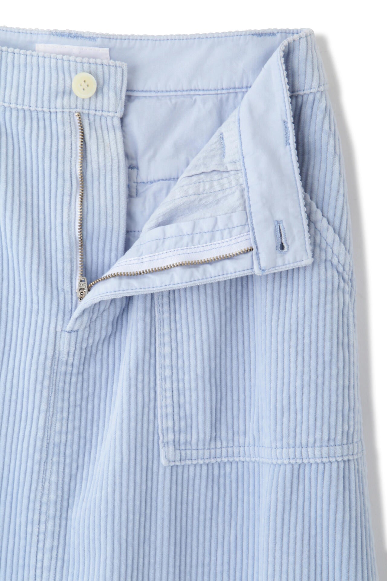 4061613a-632b-55a7-94f0-0a356f564571_Image