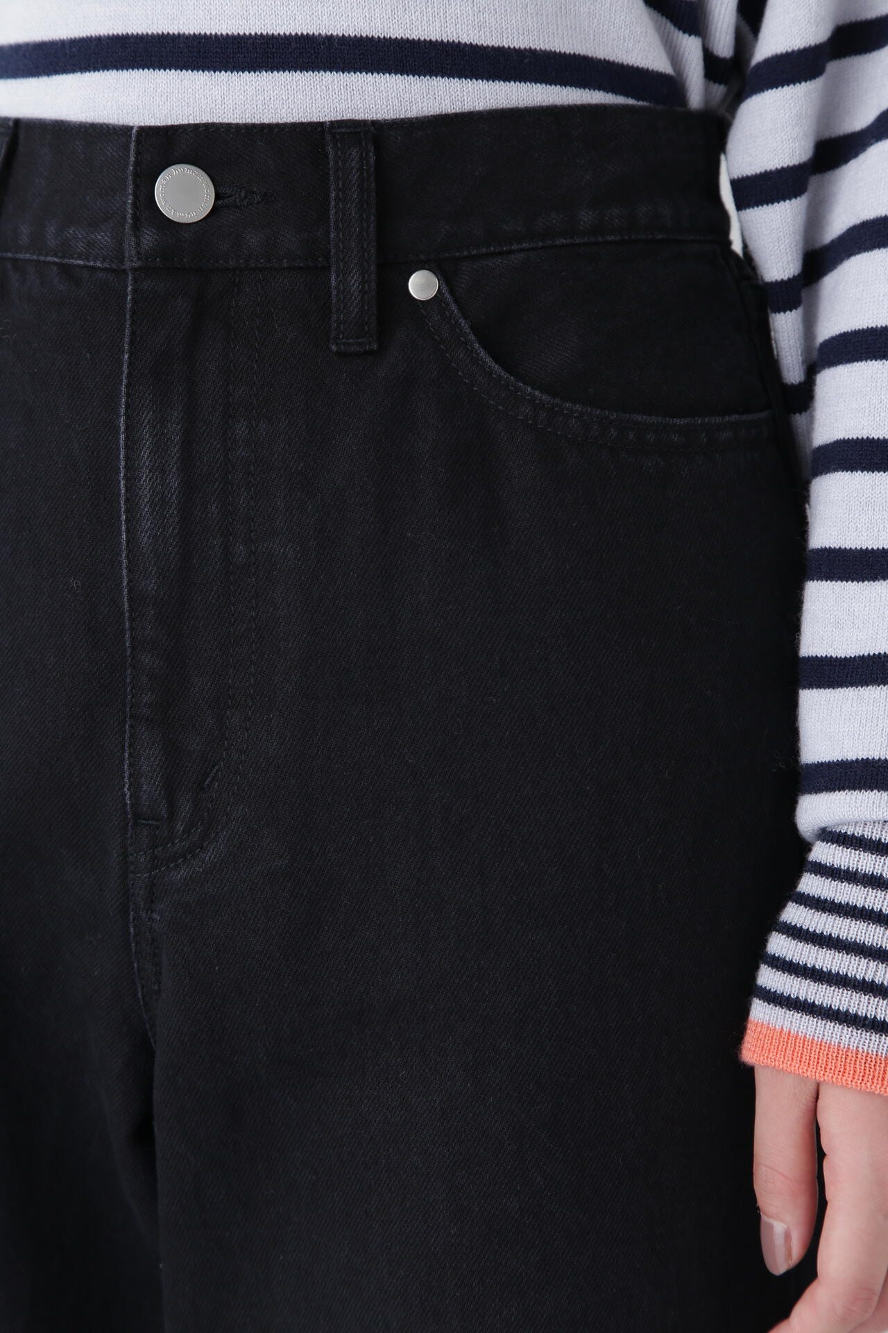 1de0d85f-8aa6-5780-962a-b1b10acdc904_Image