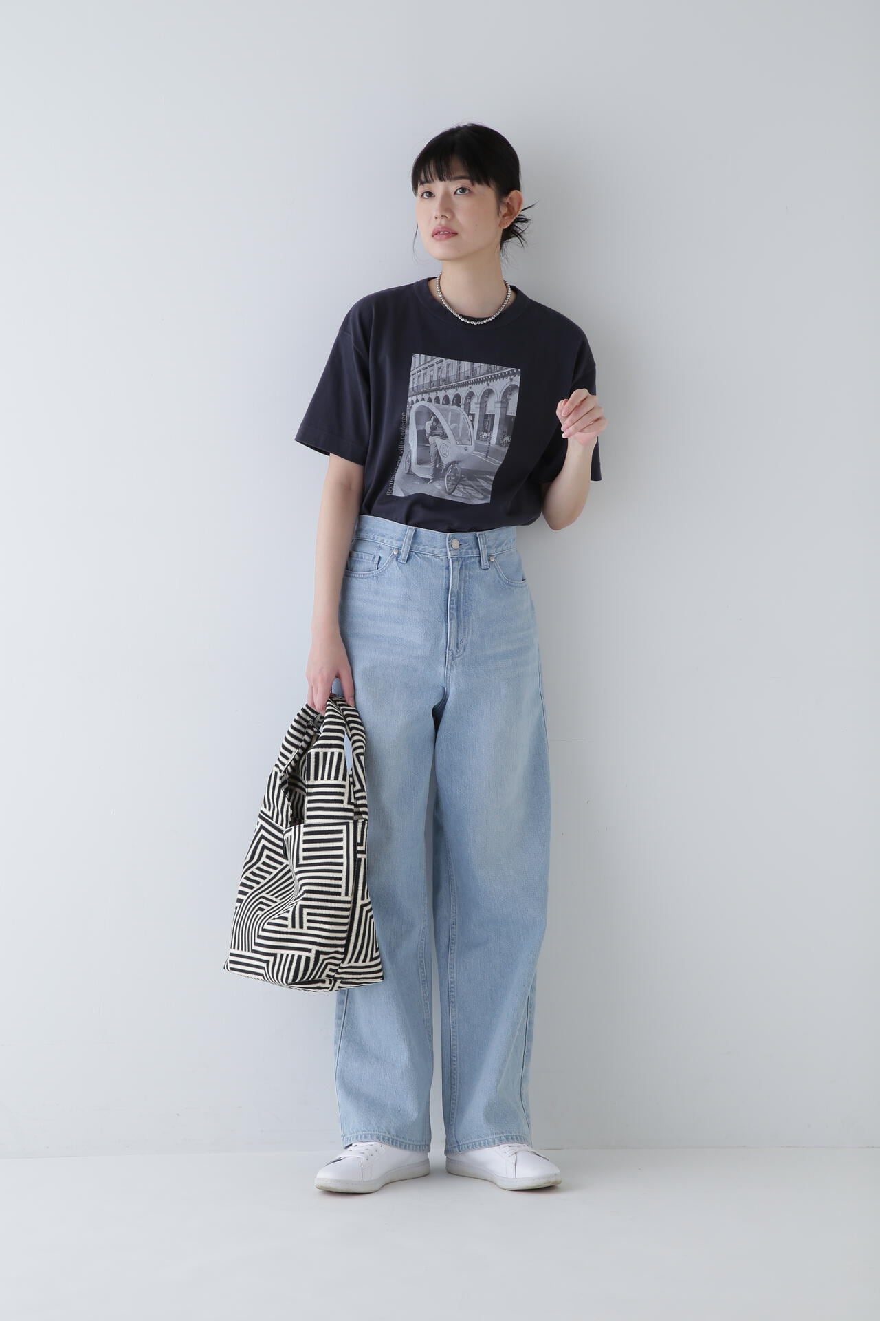 a26e482c-3614-55ae-b1ee-1727cc48aea5_Image