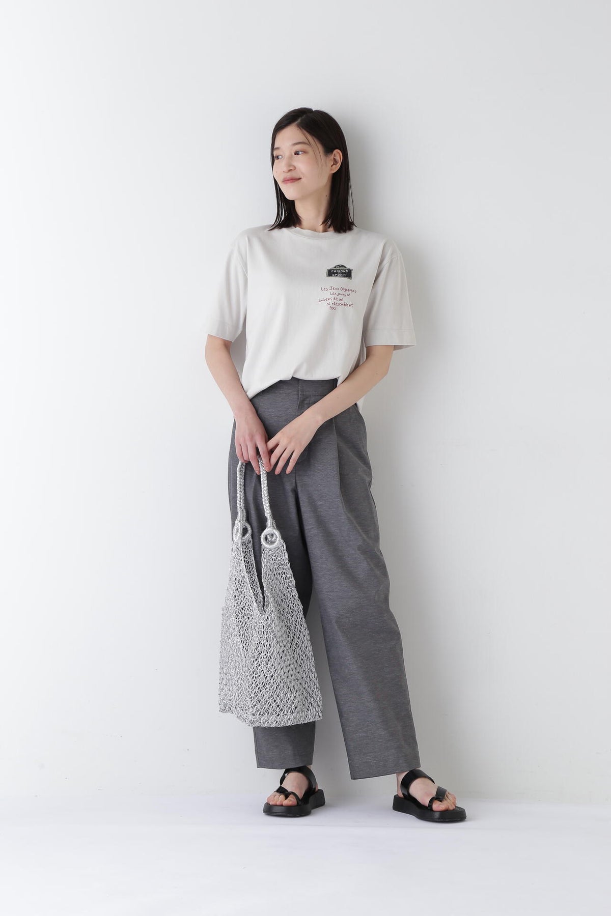スポーティーロゴTシャツ