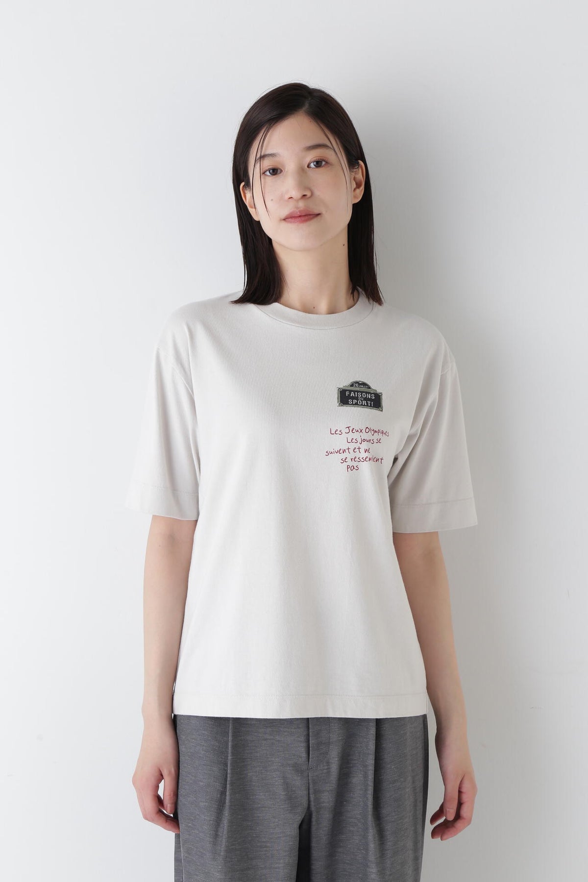 スポーティーロゴTシャツ