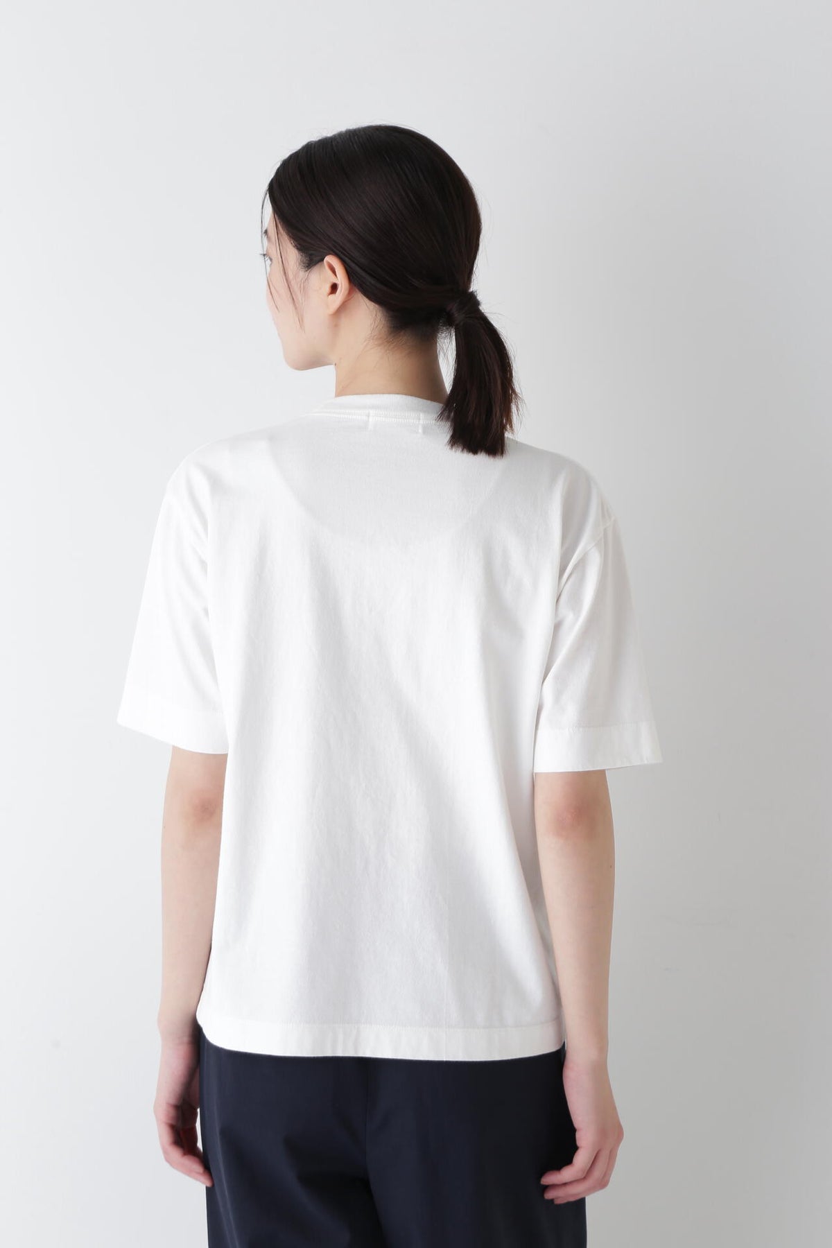 スポーティーロゴTシャツ