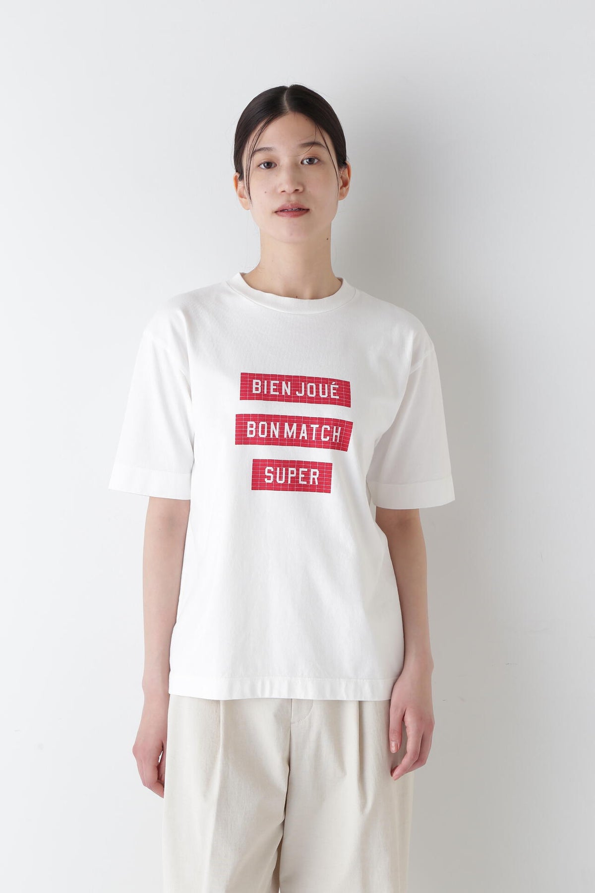 スポーティーロゴTシャツ
