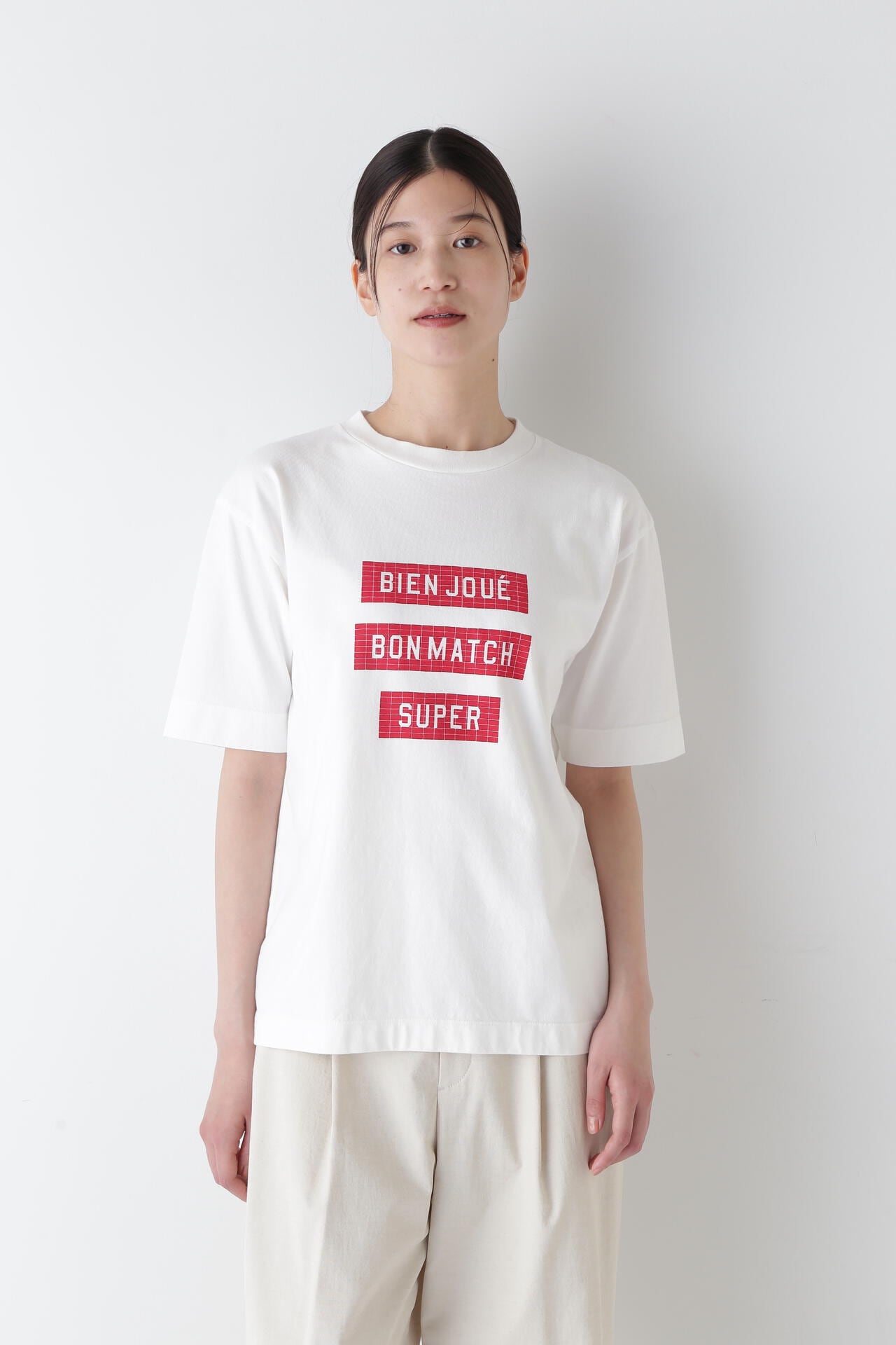 スポーティーロゴTシャツ