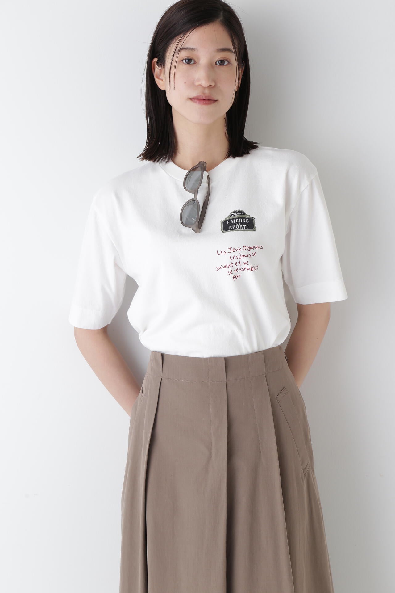 スポーティーロゴTシャツ