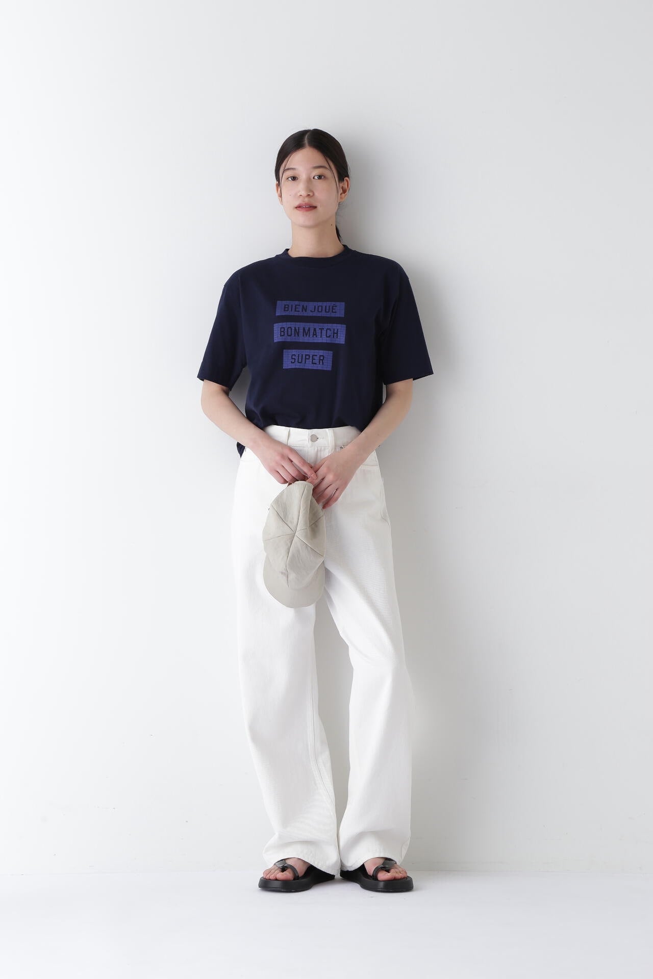 スポーティーロゴTシャツ