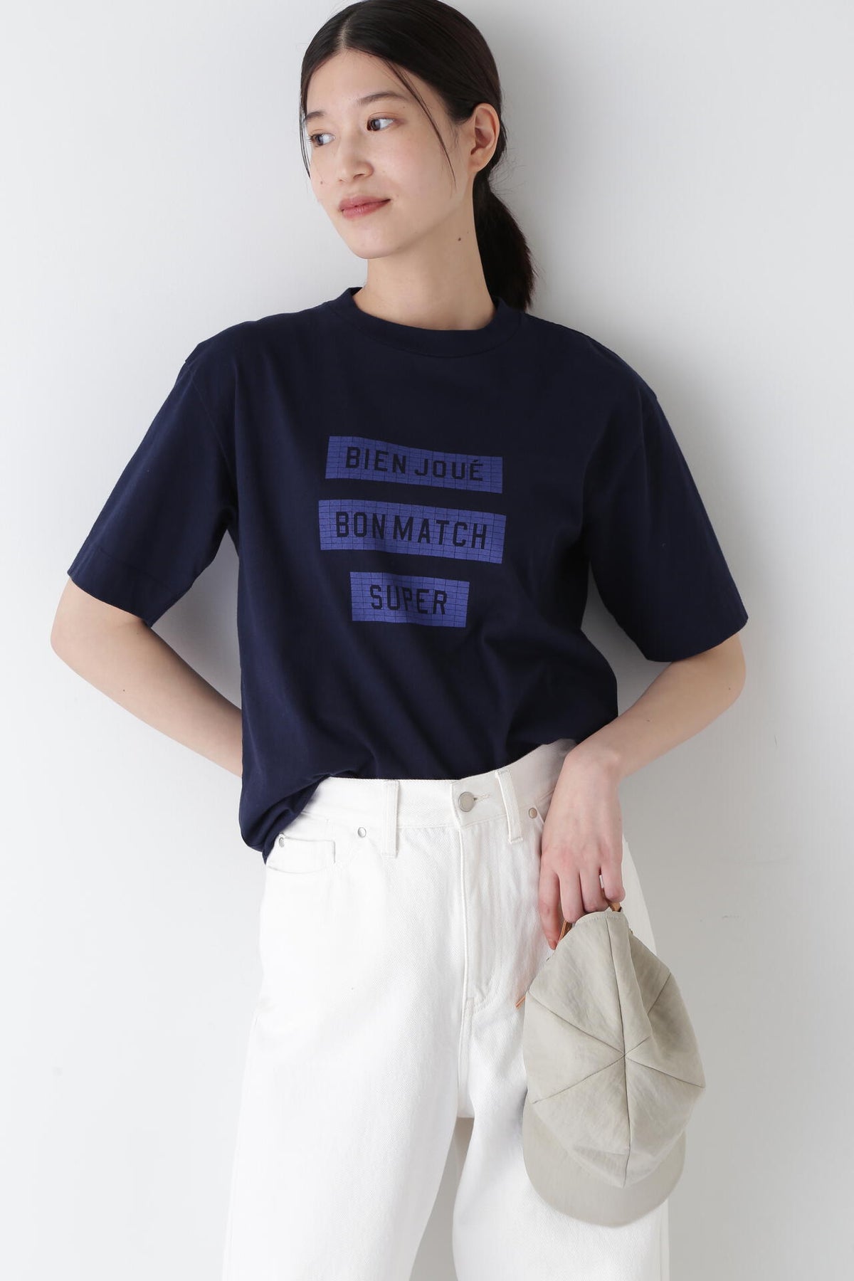 スポーティーロゴTシャツ