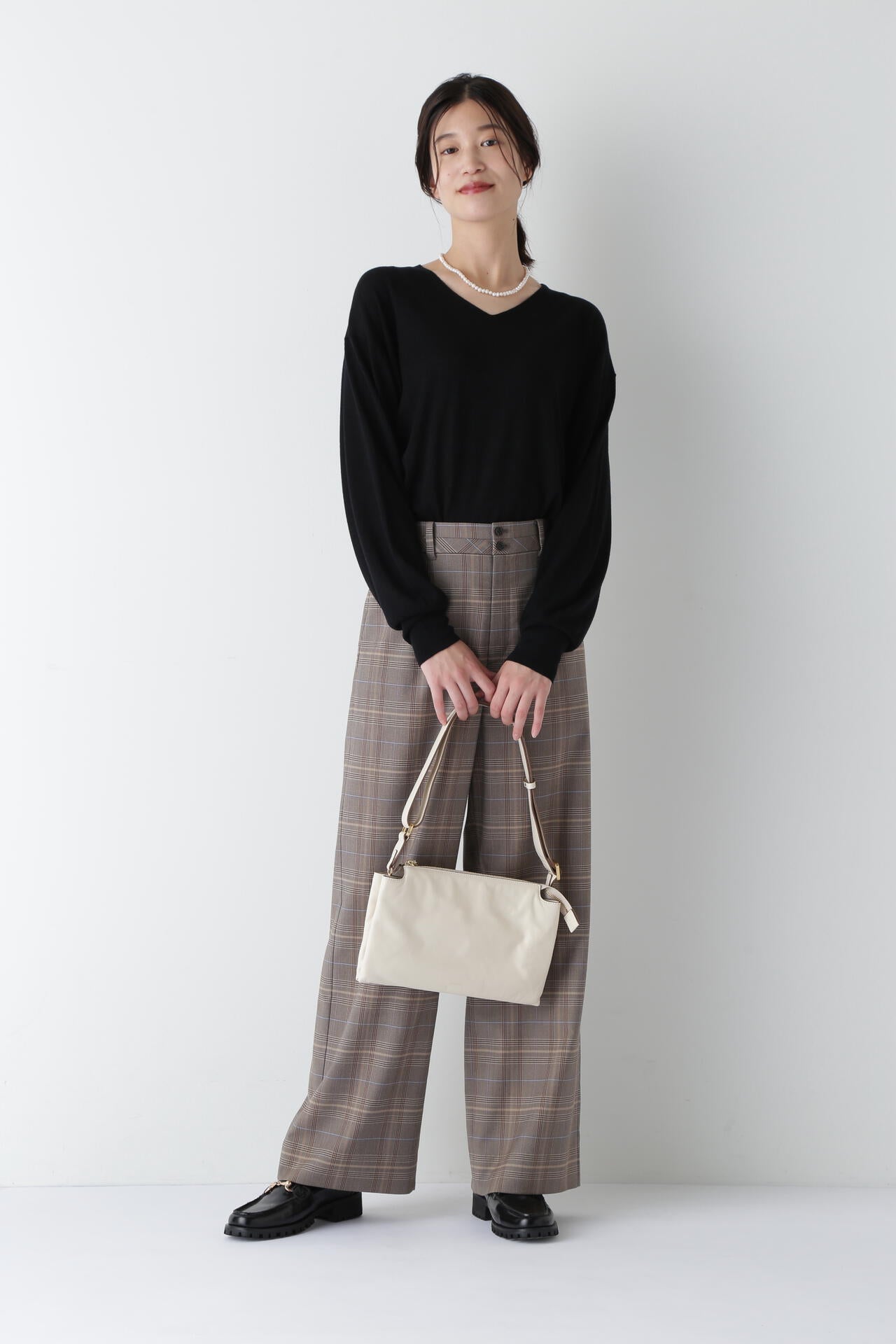 8244c6e7-d846-5509-a284-32f767905ea2_Image