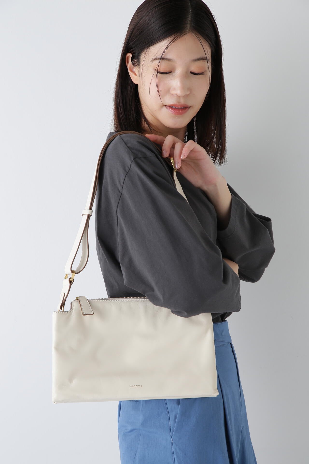 8c44978b-7d5b-55f0-ab7c-7e30bc4f4172_Image