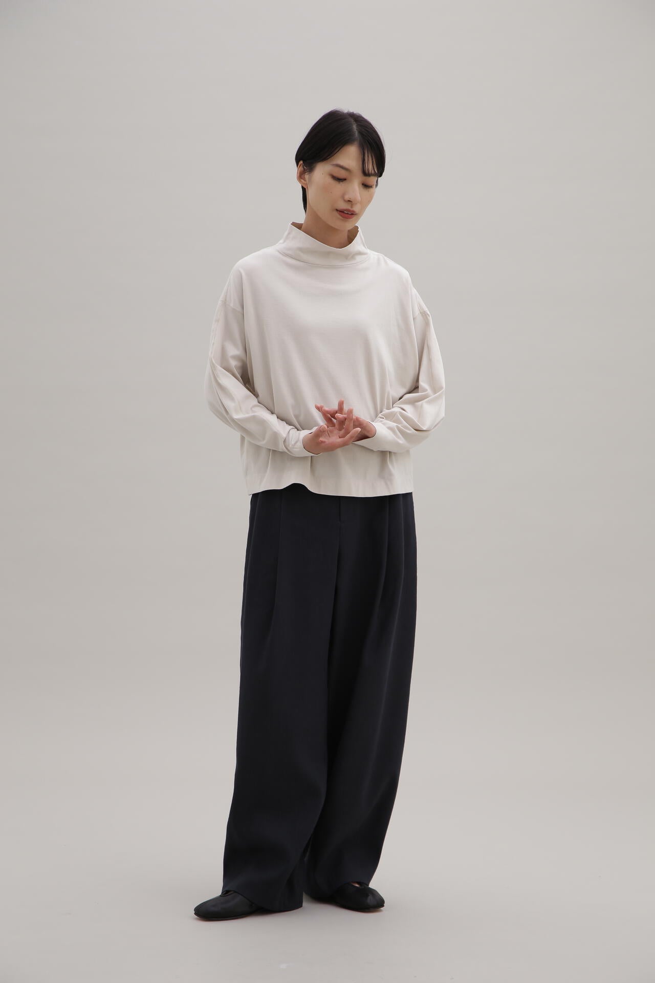 ウール麻ギャバパンツ