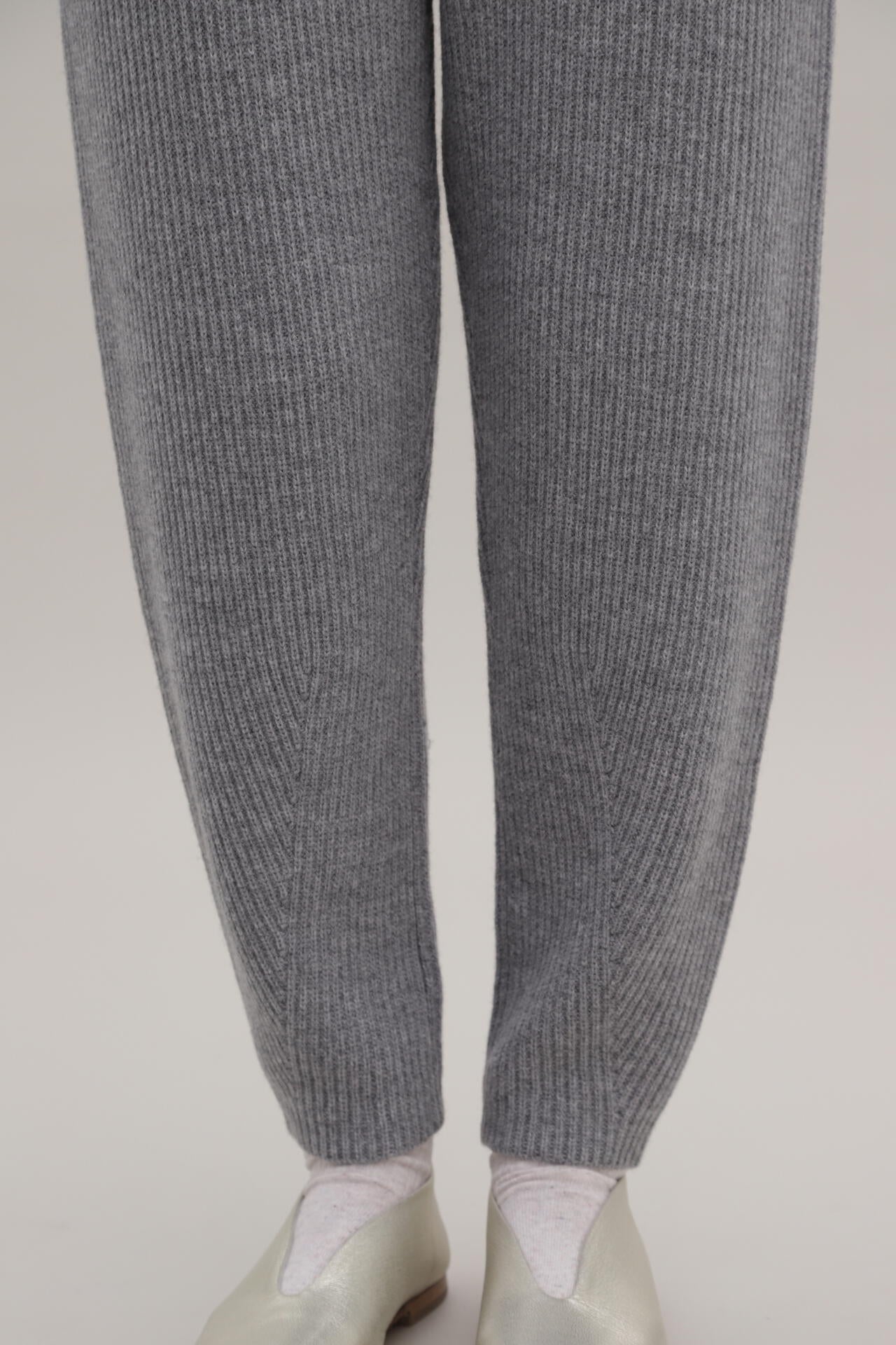 ウールカシミヤ片畦ニットパンツ